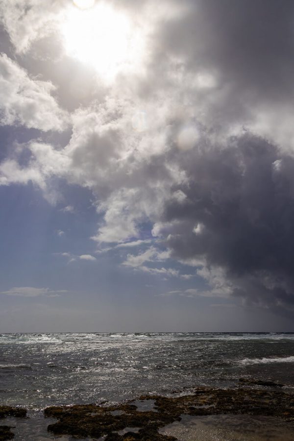 Boca Grandi Strand Aruba, aufziehende Regenwolken